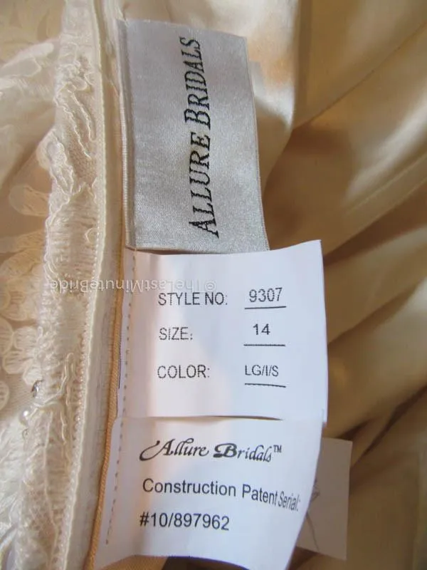 Allure Bridals 9307