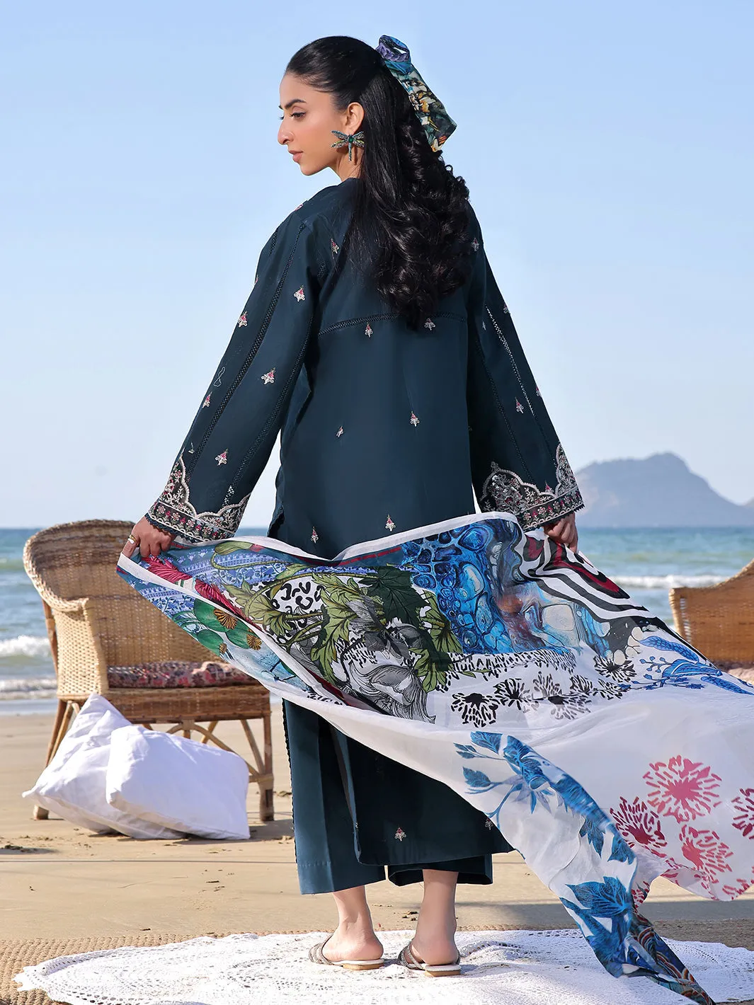 Izel | Saahil Signature Lawn 24 | SAPPHIRE