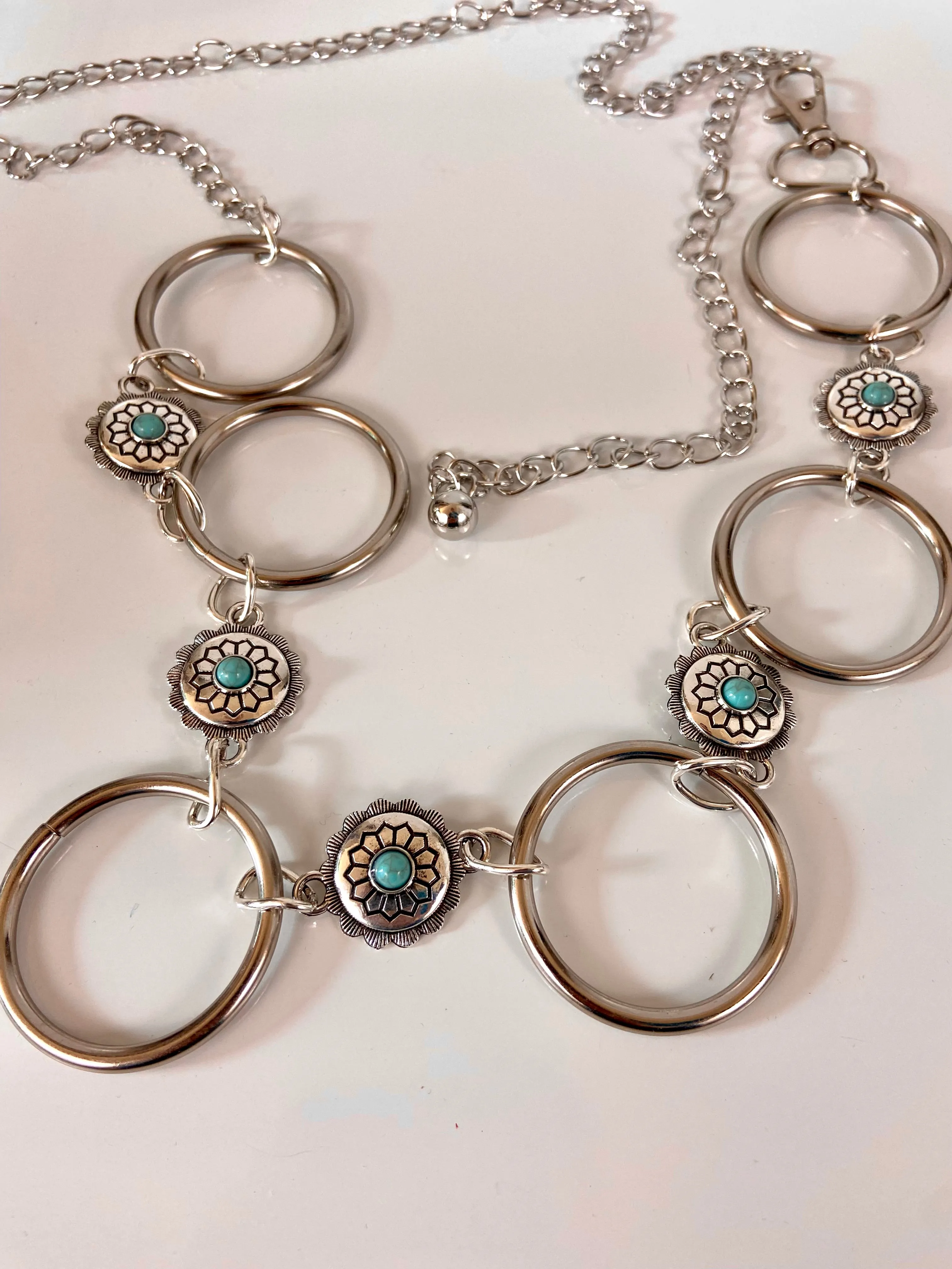 Little flower 🌸 with big circles belt