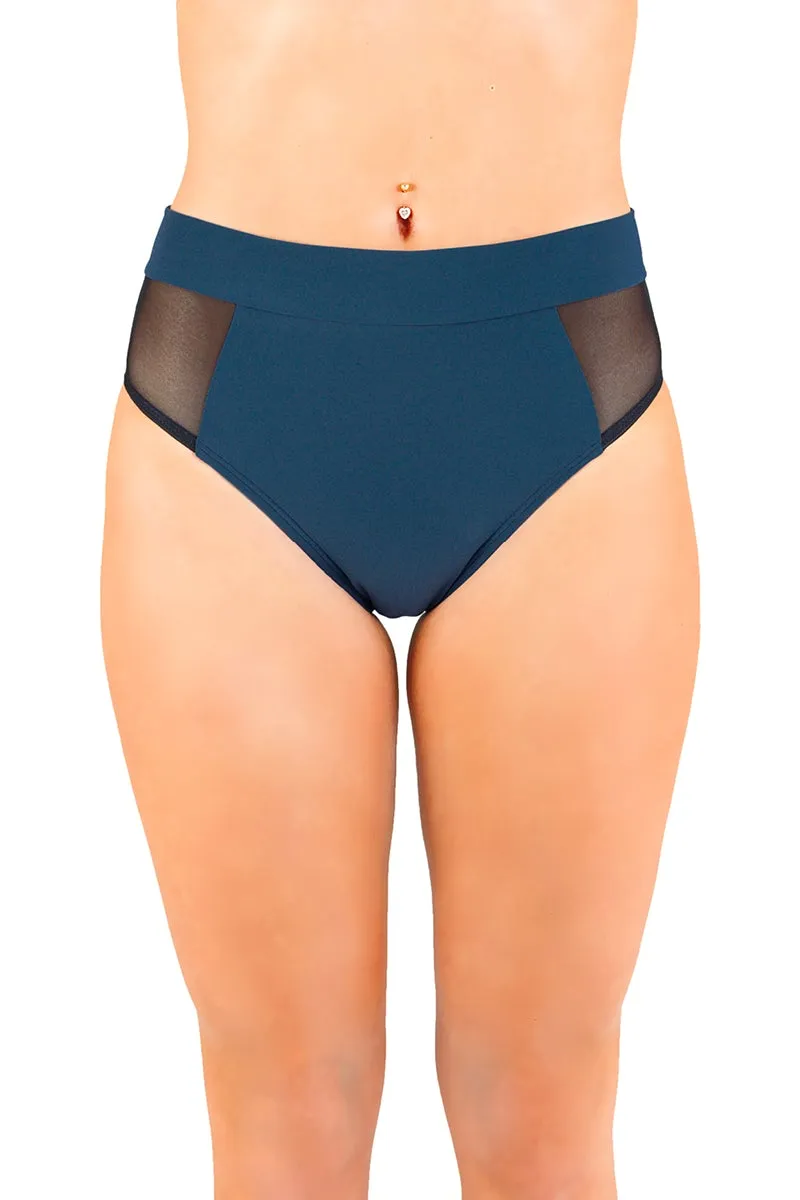 Molly mesh shorts
