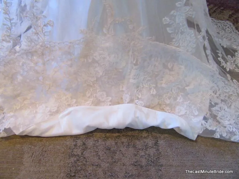 Mon Cheri 115229 Lourdes (Ivory/Champagne)