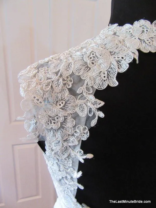 Mon Cheri 115229 Lourdes (Ivory/Champagne)