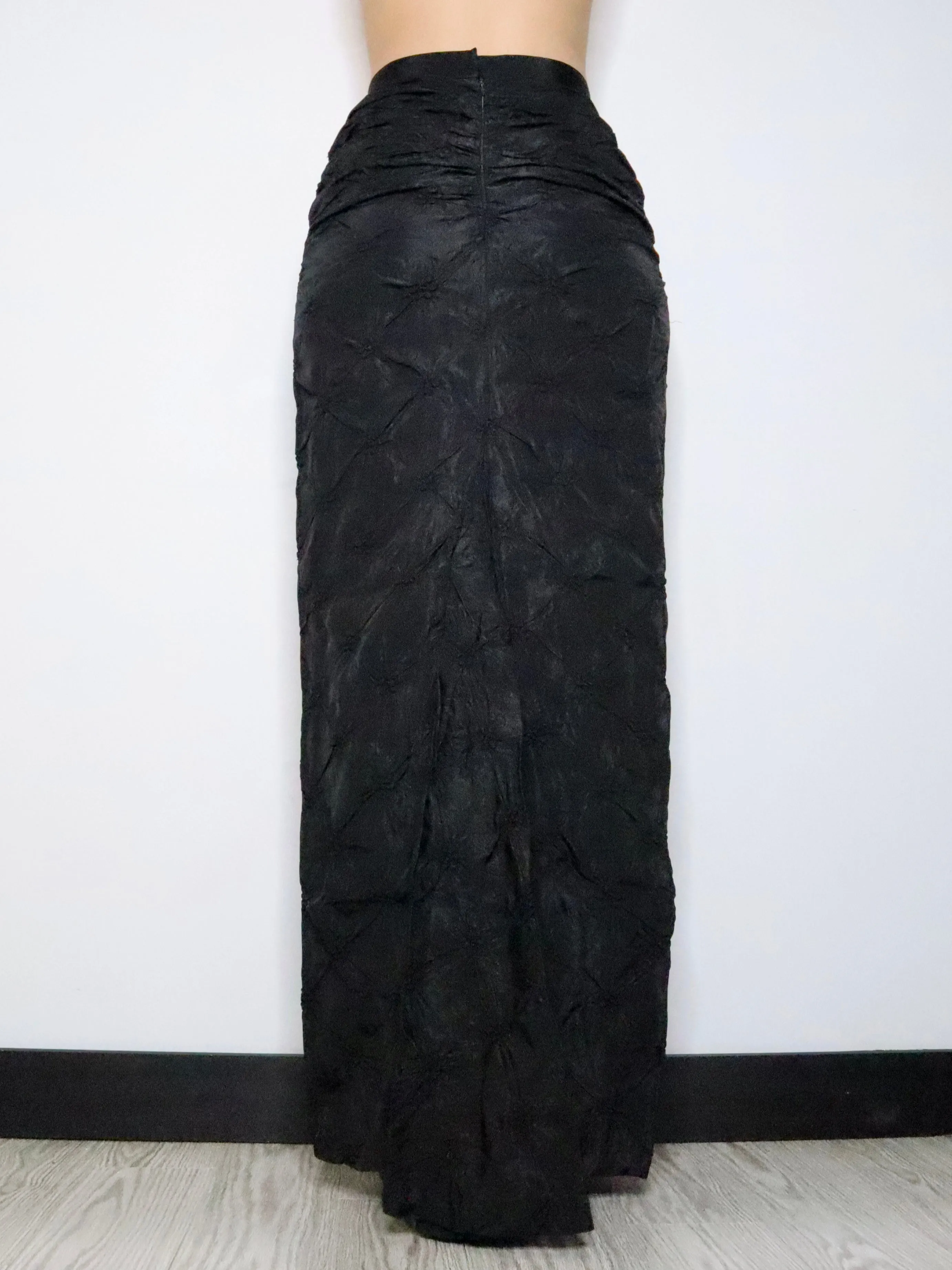 Textured Black Maxi Skirt (Small) 
